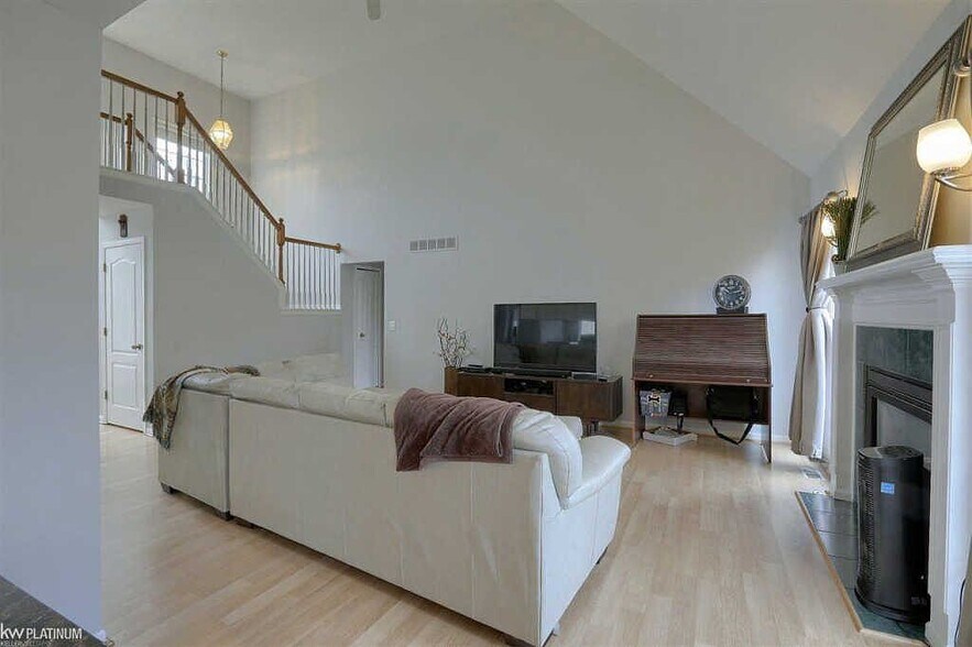 Building Photo - 53099 Pimpernil Ln