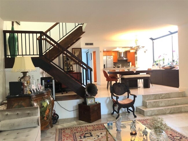 Building Photo - 3027 NE 183rd Ln