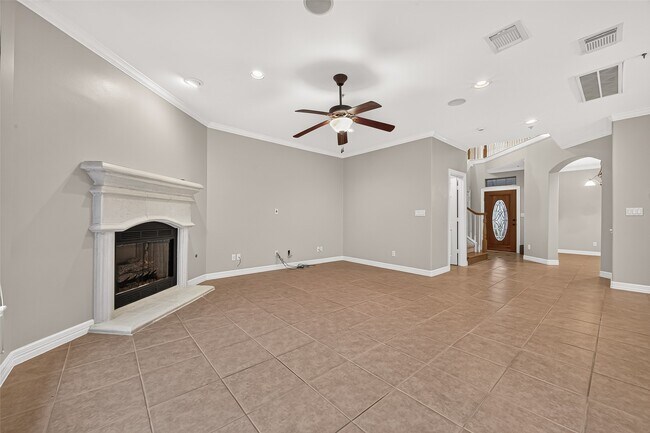 Building Photo - 4307 Lake Walk Ct