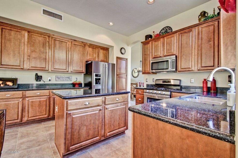 Building Photo - 3859 N El Sereno