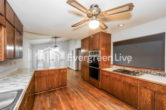 Building Photo - 2624 New Haven Dr