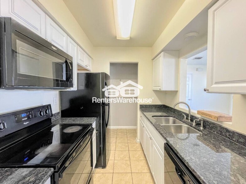 Building Photo - 2838 Eric Ct