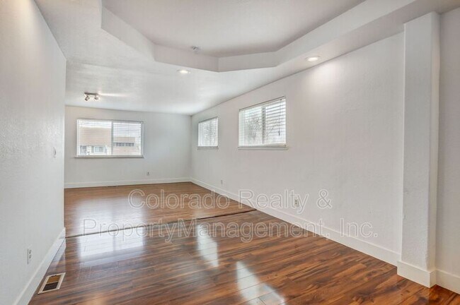 Building Photo - 2581 S Hazel Ct