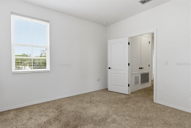 Building Photo - 2669 Peony Dr