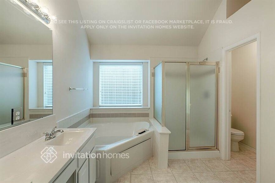 Building Photo - 5704 Bedford Ln