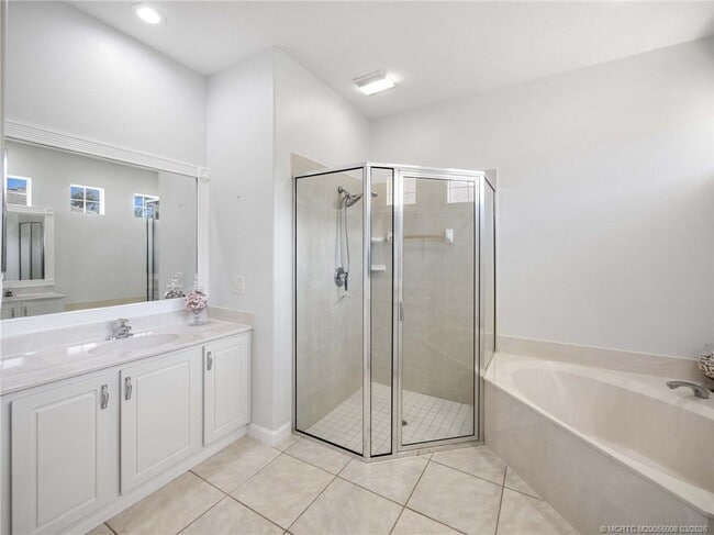 Building Photo - 155 56th Dr SW