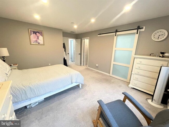 Building Photo - 4513 Monmouth St