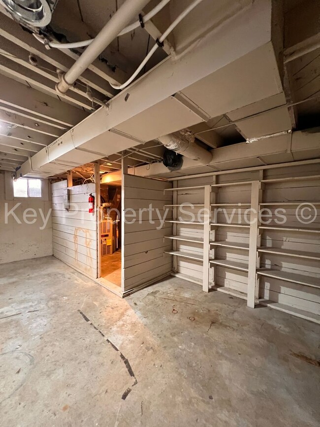 Building Photo - Charming Two Bedroom House near Downtown V...