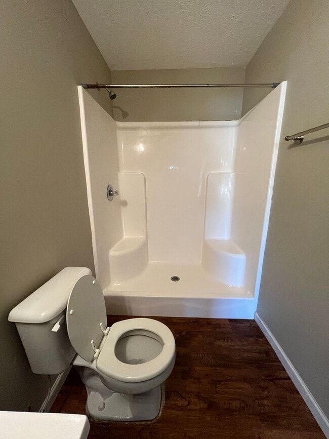 Building Photo - 3 bedroom 2 bath single family home in White Pine