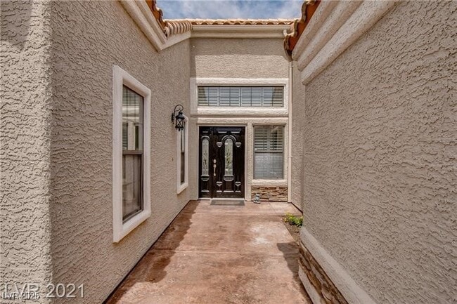 Building Photo - 2644 White Pine Dr