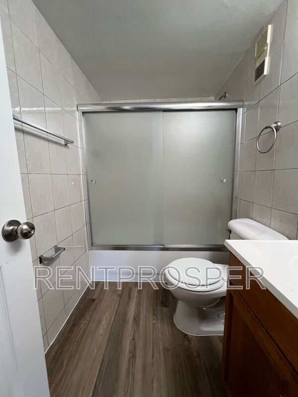 Building Photo - 3242 S Semoran Blvd