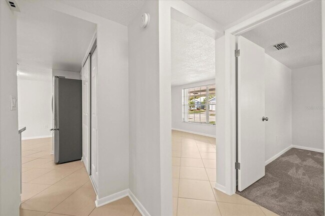 Building Photo - 7751 Cherrytree Ln