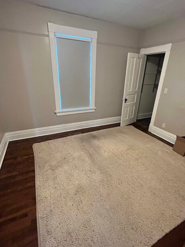 bedroom 2 - 432 E Reservoir Ave