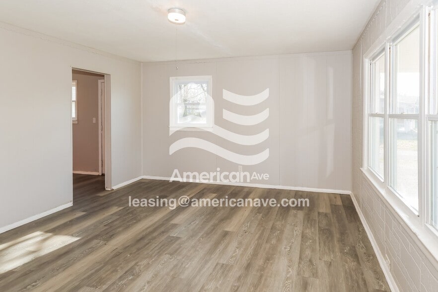 Building Photo - 13211 Forge Cir