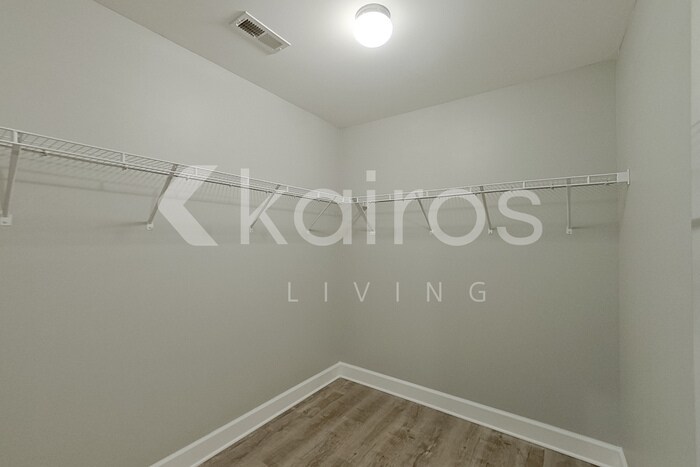 Building Photo - 141 Whitton Ct