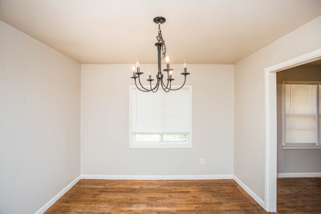 Building Photo - "Charming 4-Bedroom Home with Granite Touches & Gleaming Hardwood Floors in Lubbock!"
