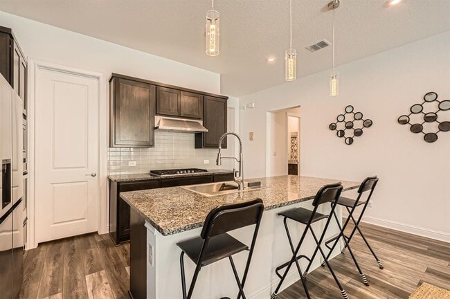 Building Photo - 4608 Modena Bay Bend