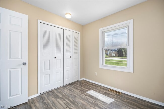 Building Photo - 17050 Sheldon Rd