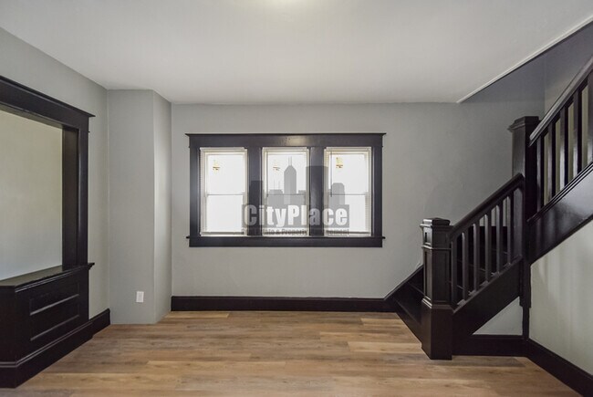 Building Photo - 119 N Euclid Ave