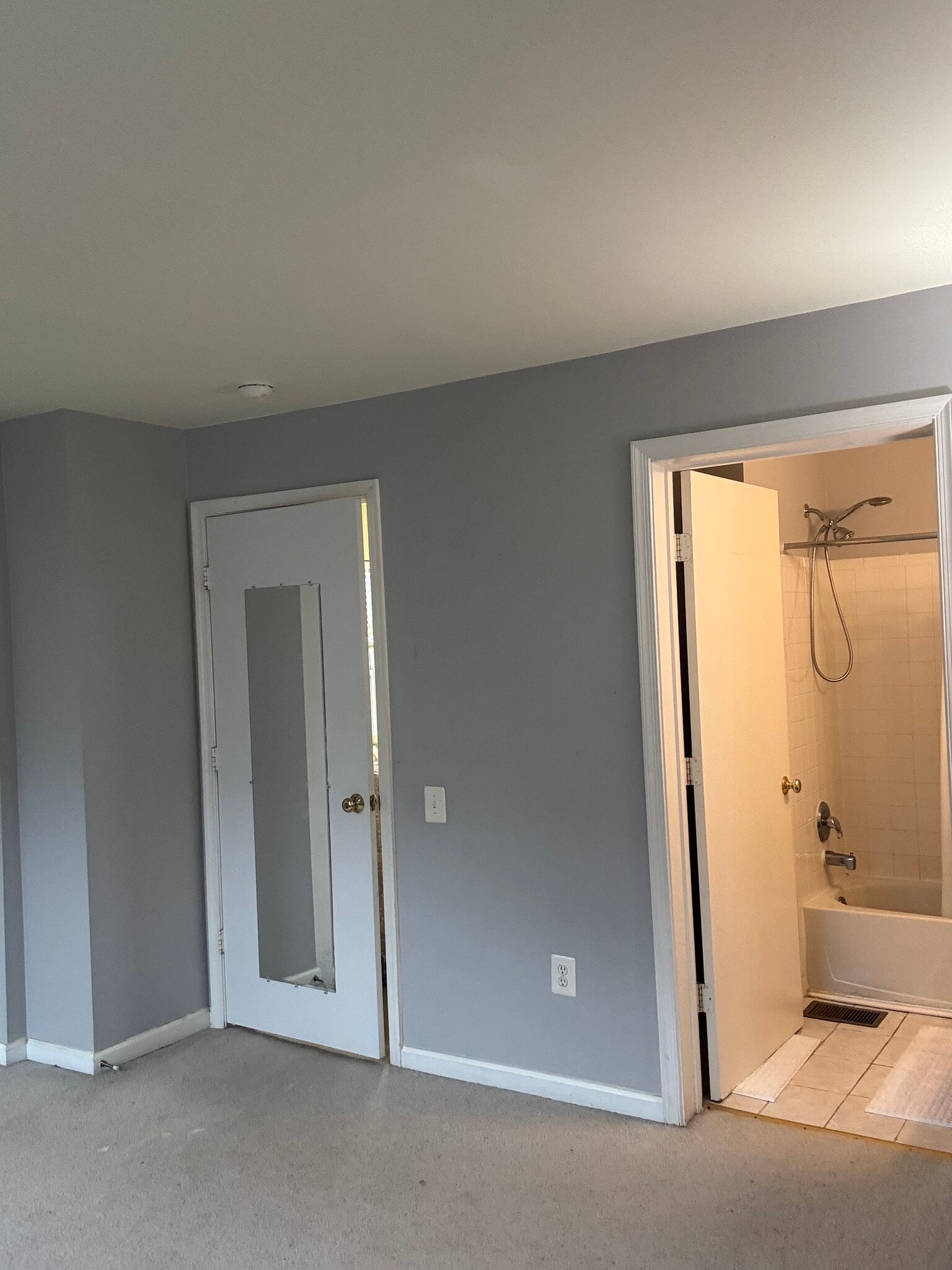 Building Photo - 6147 Stonehenge Pl