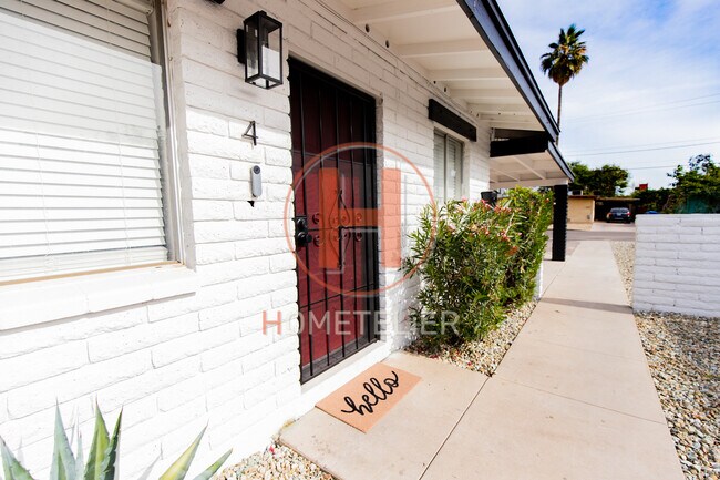 Building Photo - 2812 N 17th Pl