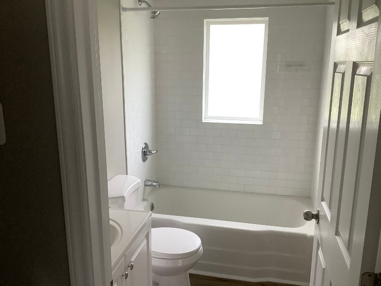 Building Photo - 800 Dodson Mill Rd