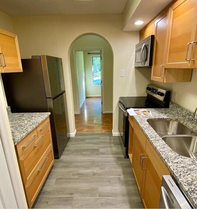 Building Photo - 10600 Redbird Ln