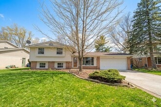 Building Photo - 3212 Lockridge Dr