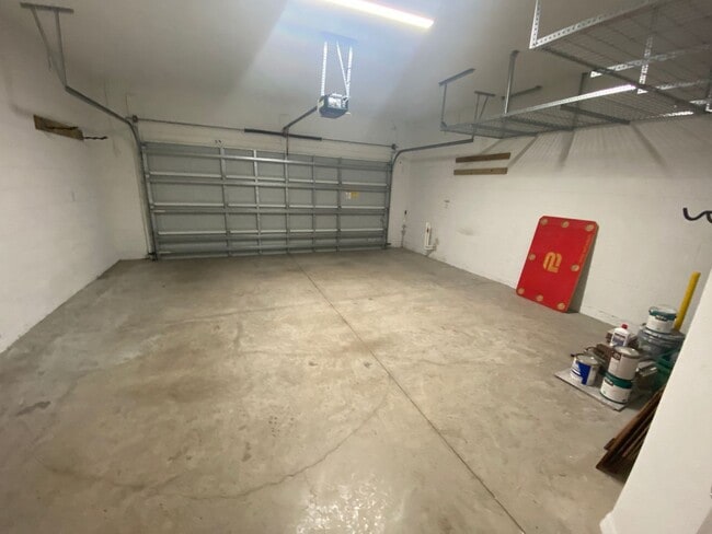 Building Photo - 3 Bedroom 3.5 Bath Home in Winter Park for...