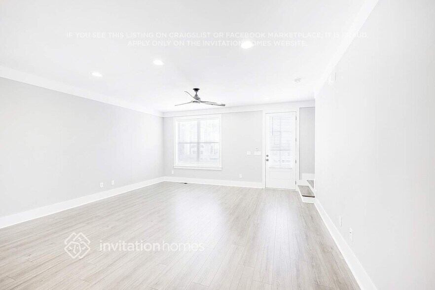 Building Photo - 647 Vernon Ave