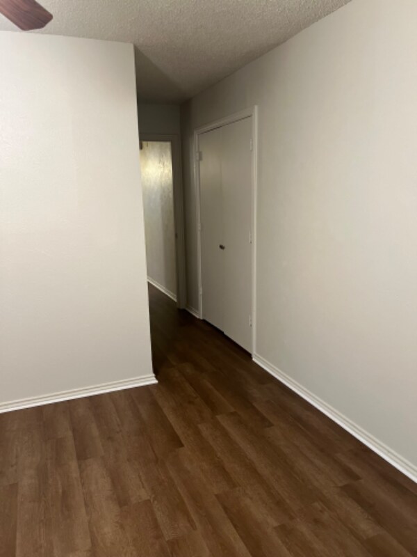 Building Photo - 913 Baldwin St