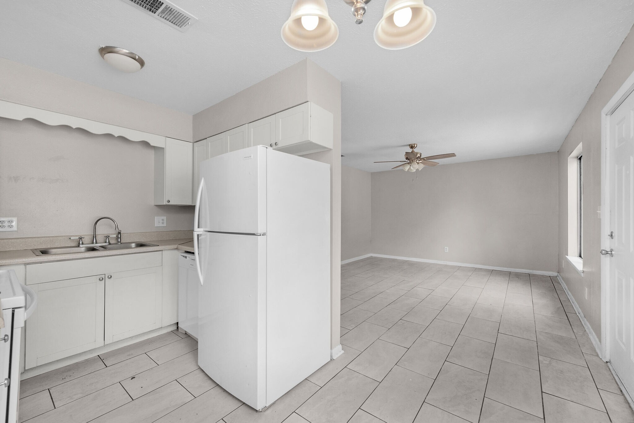 Building Photo - 131 Bayou View Dr