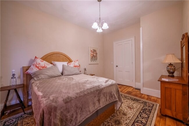 Building Photo - 41 Chapel St