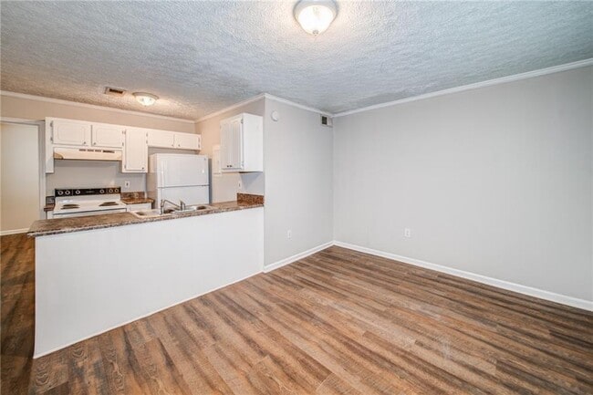 Building Photo - 341 W Griffin St