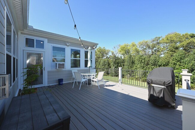 Building Photo - **EXECUTIVE HOME IN WILLIAMSON COUNTY WITH RARE WALK-OUT BASEMENT AND TONS OF STORAGE**