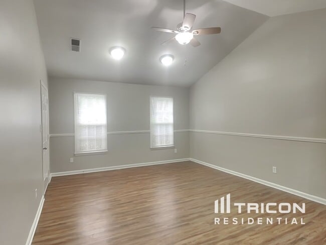 Building Photo - 9709 Manus Ct