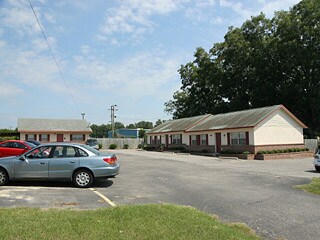 Building Photo - Chestnut Knoll Apartments