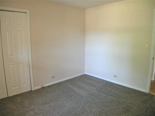 Building Photo - 1514 Shepard Cir