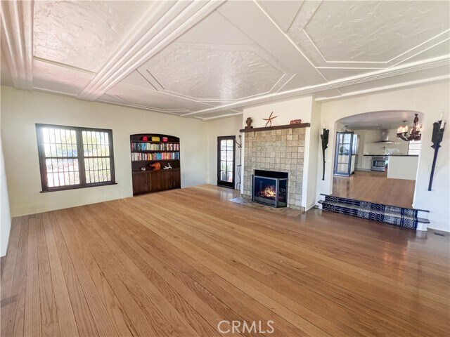 Building Photo - 2444 The Strand