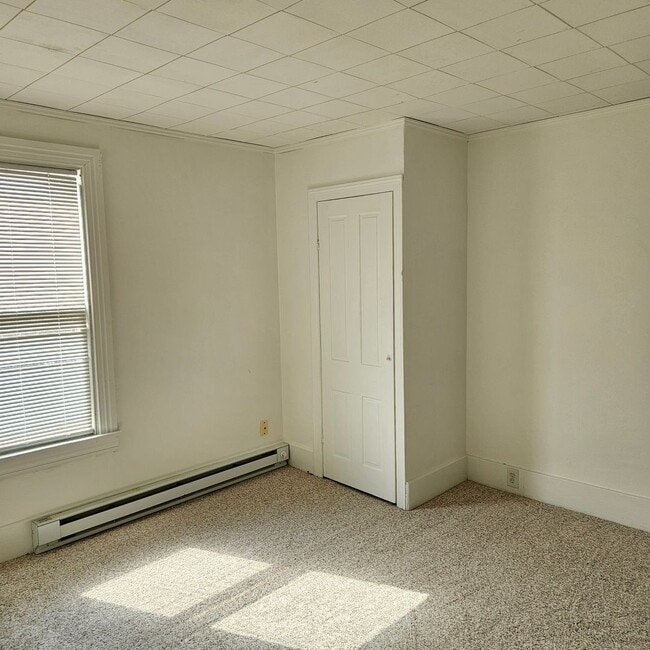 Building Photo - Bright 3 Bedroom, 1 Bath Home in Dallastown Schools!