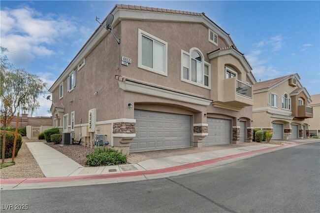 Building Photo - 4855 Double Down Dr