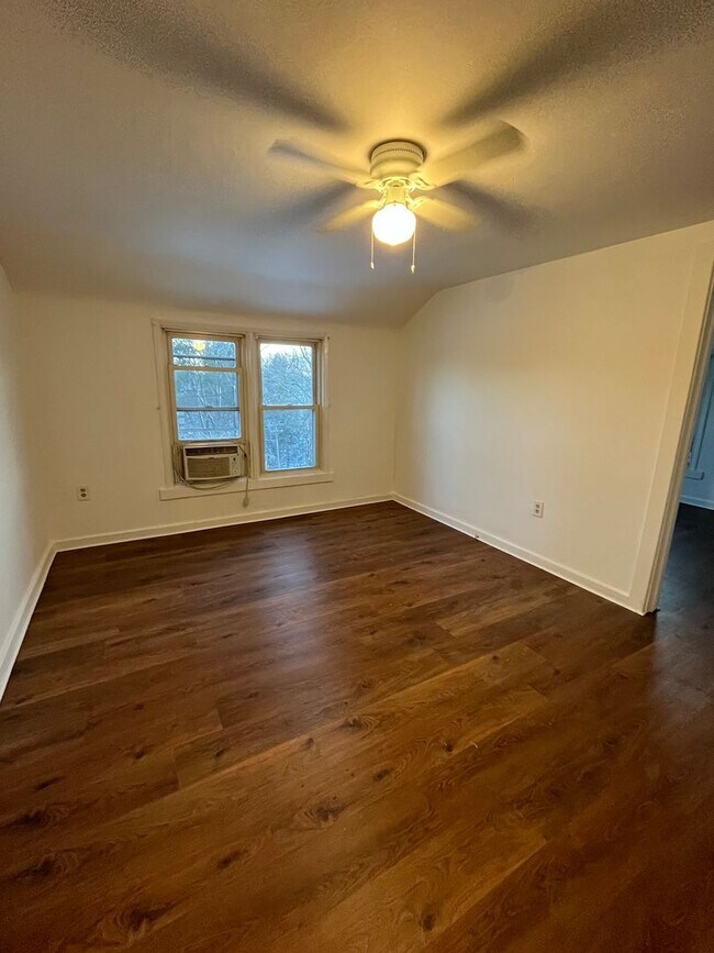 Building Photo - 411-413-415 Spruce St. Canonsburg PA 15317