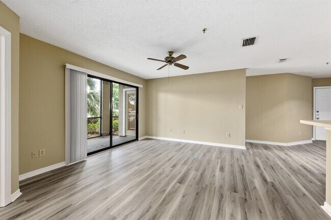 Building Photo - 4057 Crockers Lake Blvd