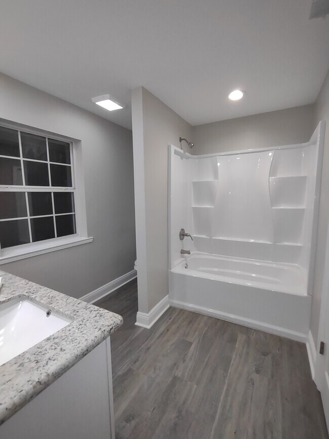 Building Photo - 108 Beaupre Dr