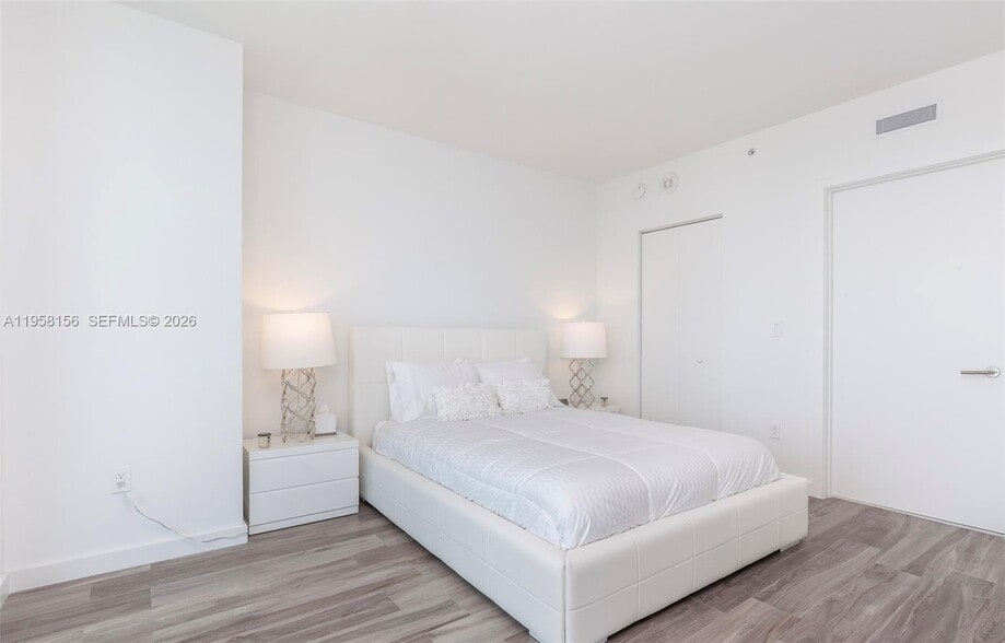 Building Photo - 1300 S Miami Ave