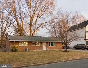 Building Photo - 7925 Ashboro Dr