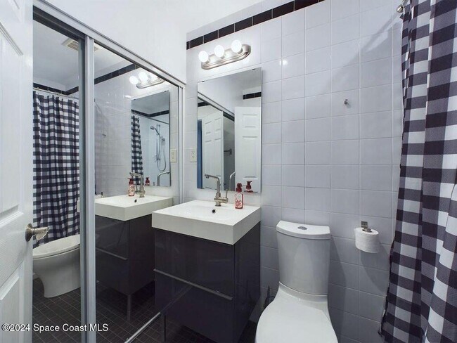 Building Photo - 8401 N Atlantic Ave