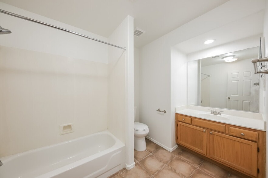 Building Photo - 8977 W Tierra Buena Ln