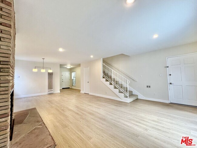 Building Photo - 1552 Berkeley St