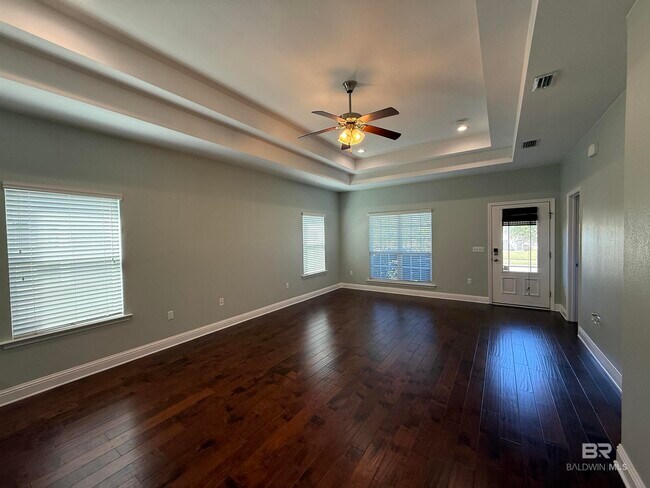 Building Photo - 341 Majestic Beauty Ave